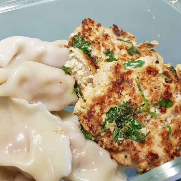 低脂便當菜《香菜雞胸肉餅便當》 : 晏庭一起做