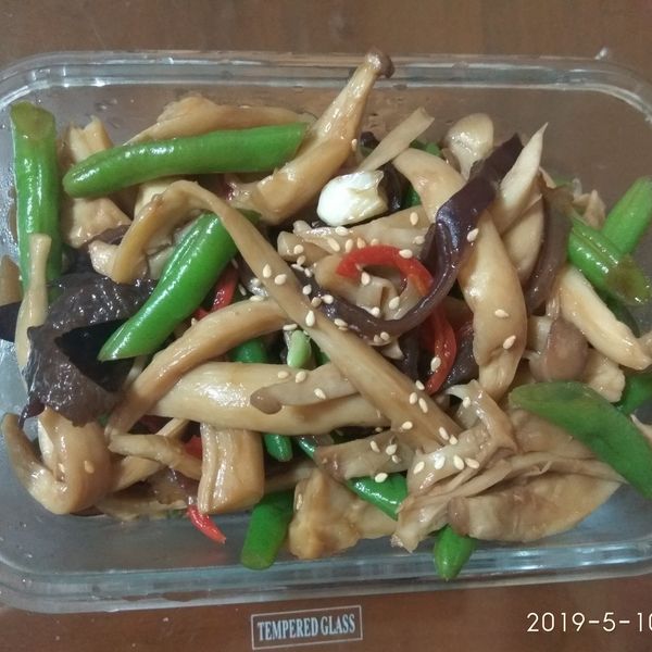 四季豆涼拌杏鮑菇:Kelly Fan 一起做