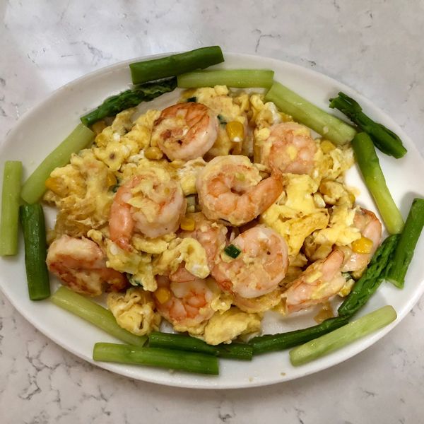 鮮奶滑蛋炒蝦仁
家常菜🌸10分鐘上桌 : 新手菜鳥M一起做