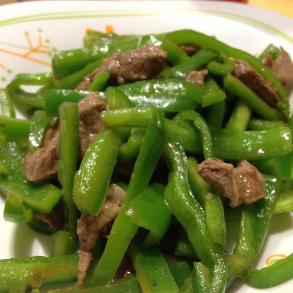 青椒牛肉：Rita Gigi 一起做