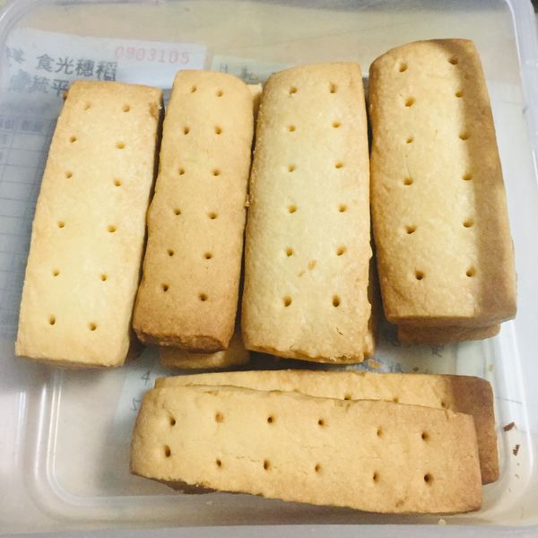 英式奶油酥餅_無蛋配方/免用模 : (๑•̀ㅁ•́๑)✧一起做