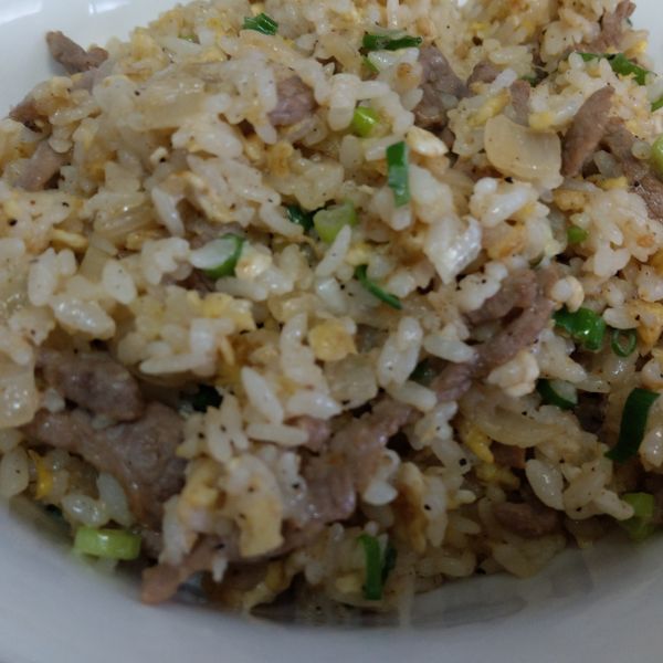 沙拉醬牛肉蛋炒飯【家常菜】:巴豆妖 一起做