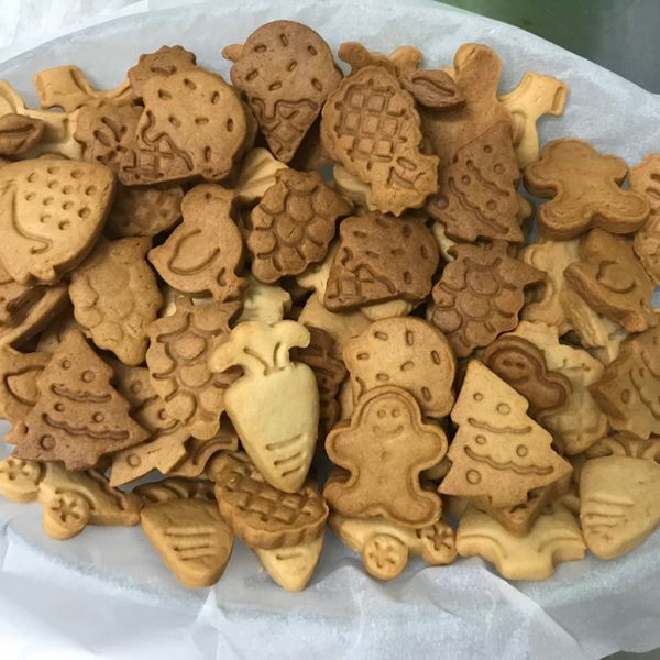 手工餅乾～簡單四種材料#原味造型餅乾 : 洪秀蓁一起做