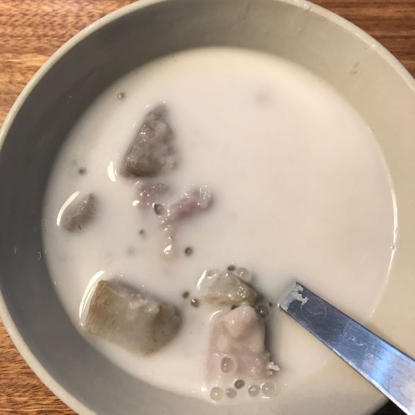 芋頭西米露(便宜又大碗👍）：陳卉芹 一起做