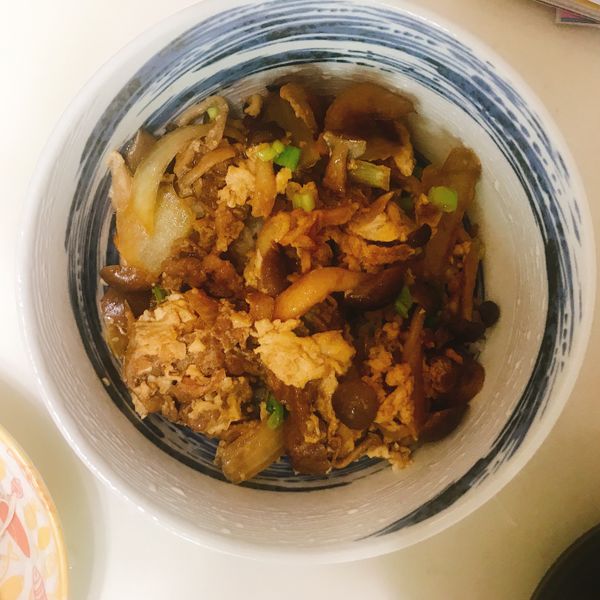 【Lin 桑食堂】薑汁豬肉丼：Yi Ting Hsu 一起做