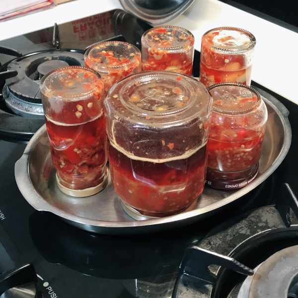 嗜辣的看過來！自製蒜頭辣椒醬！ : 莫在提一起做