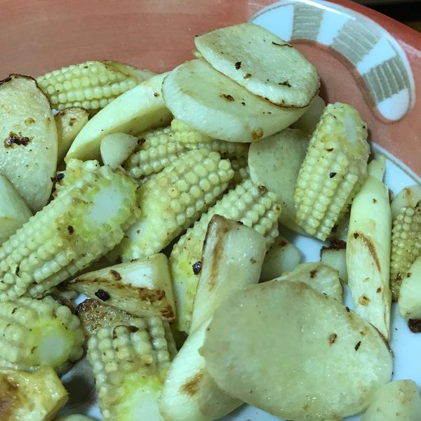 燒烤風香菇炒筊白筍：郭亮潁 一起做