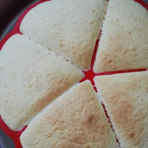 無泡打粉海綿雞蛋糕🥚一顆雞蛋量 : Suellen Hu一起做