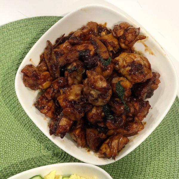 (影音) 經典 三杯雞 - 升級版：Moon Wong 一起做