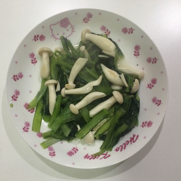 雪白菇炒油菜 「仿小松菜」:wendy 一起做