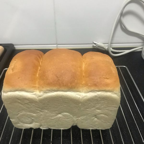 山形吐司。全程手揉、不用攪拌機 : 陳麗淑一起做