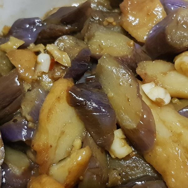 塔香茄子甜不辣 : 潘一起做