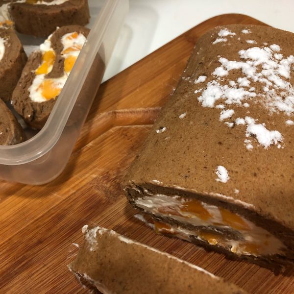 摩卡咖啡戚風蛋糕捲 : Yi-Ju Chen一起做