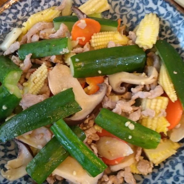 鮮蔬炒肉絲 : 李姝璉一起做