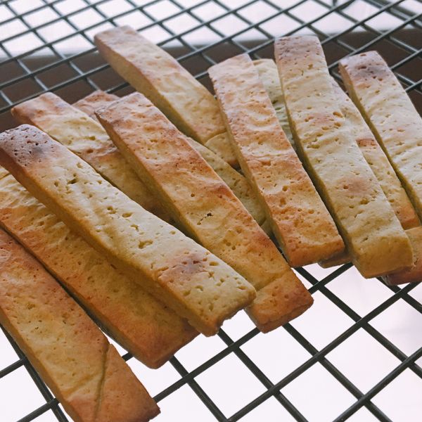 小小烤箱立大功：酥脆可可牛奶棒 : Nana一起做