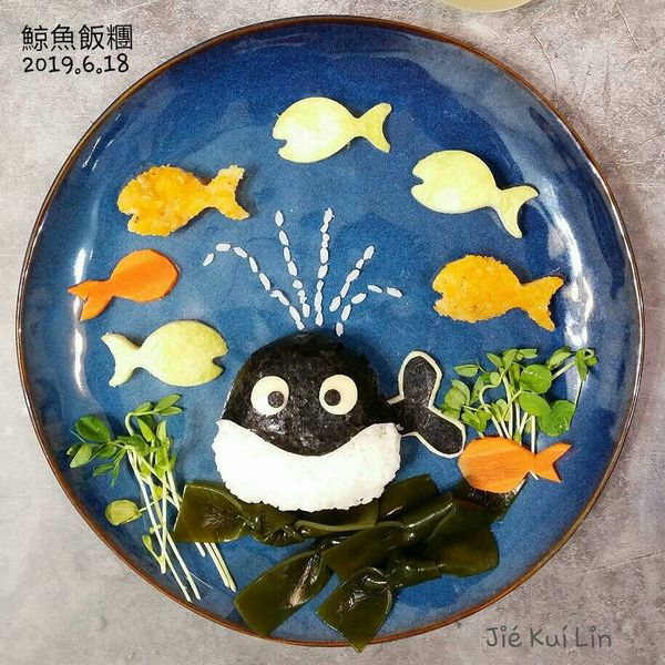 鮭魚三角飯糰：伊的親子早餐日記 一起做