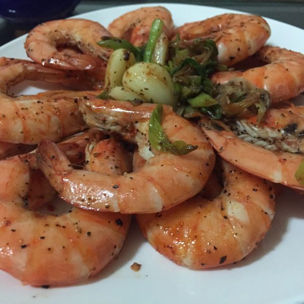 蔥爆胡椒蝦：Linda Hung 一起做