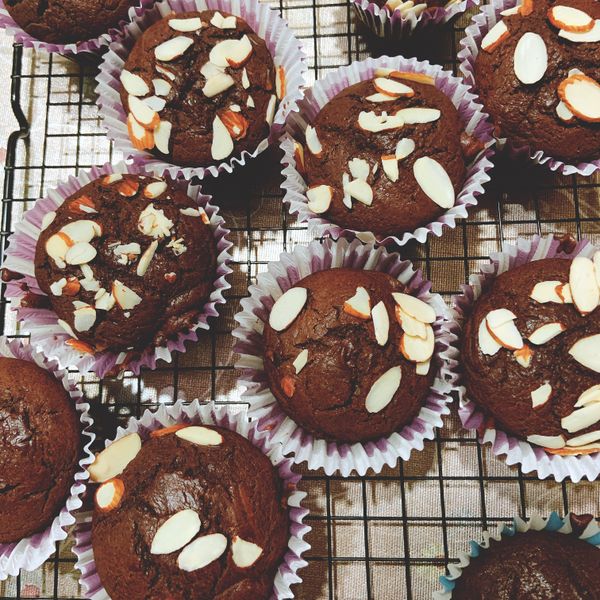 濃情巧克力杯子蛋糕 : 邱倫倫一起做