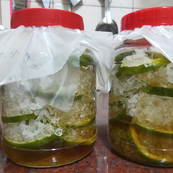 夏天的天然瘦身飲品~冰糖蜂蜜漬檸檬 : 廖思惠一起做