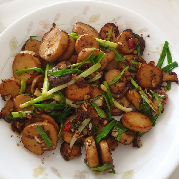 沙茶蔥炒杏鮑菇：JJ star 一起做