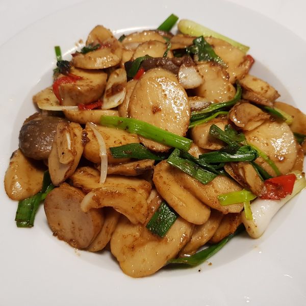 沙茶蔥炒杏鮑菇：momoko 一起做