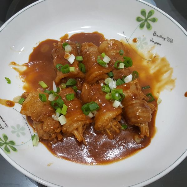 照燒起司金針菇豬肉捲：翊 一起做