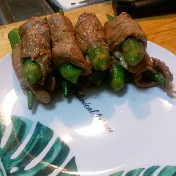 秋葵豬肉捲~意外地絕配：Deli Li 一起做