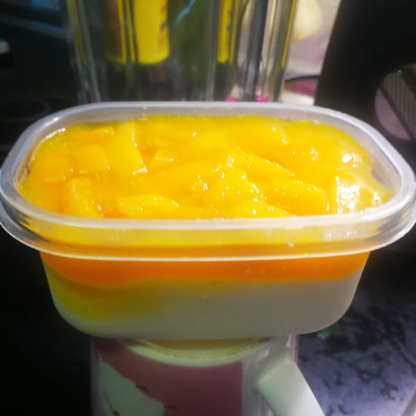 零廚藝芒果鮮奶酪：Kiki 一起做