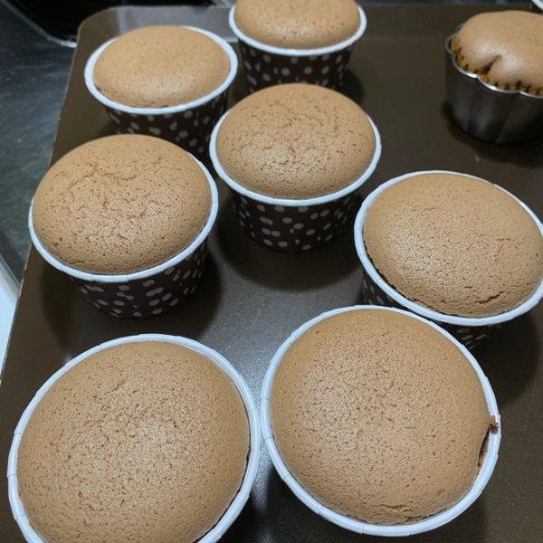 巧克力杯子蛋糕 : Ivy 一起做