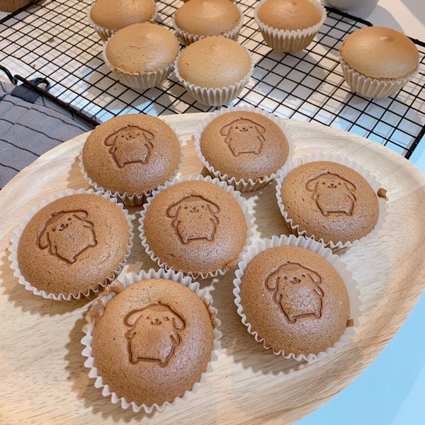 👩‍🍳法芙娜可可杯子蛋糕 : Rung Yau一起做