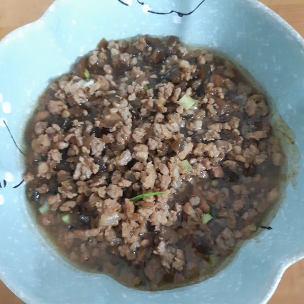 洋蔥瓜仔肉燥(下飯料理) : jill一起做