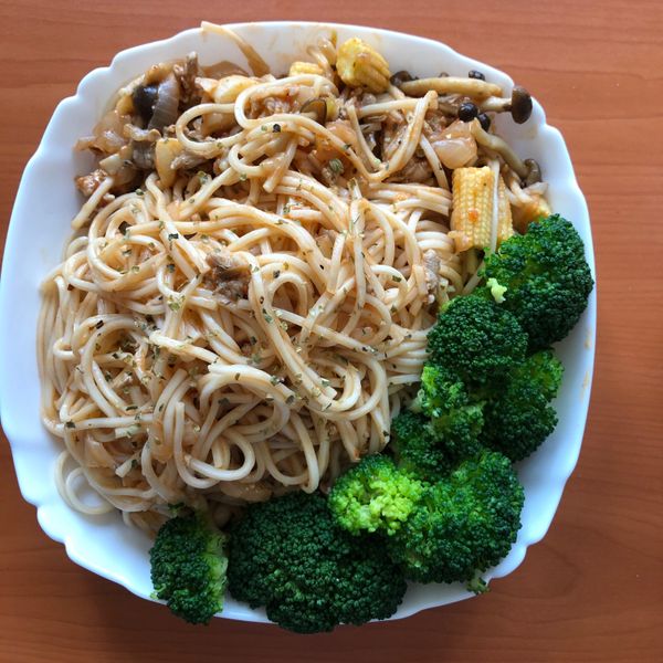 簡易肉醬義大利麵:筱華 一起做