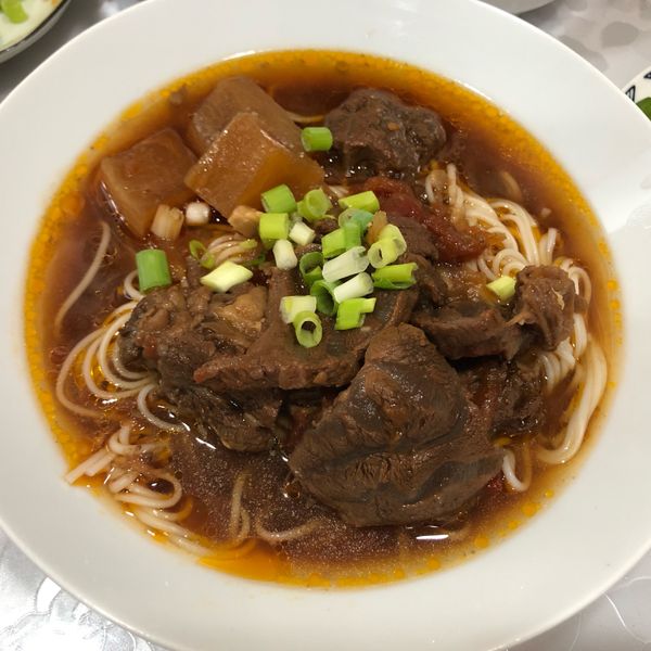 紅燒蕃茄牛肉麵*電鍋料理：weiwei 一起做