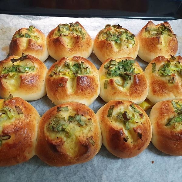 香葱小餐包，懷念的復古味道 : VIOLA一起做