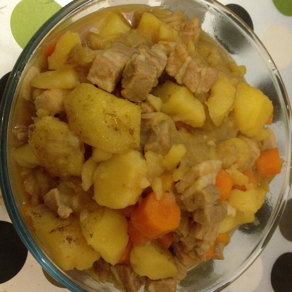 【妮小娜隨性煮】馬鈴薯燉肉：Weiby Kuo 一起做