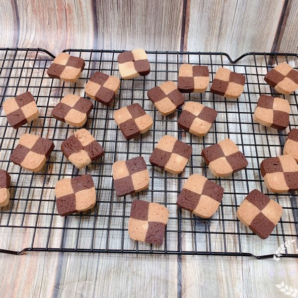 格子雙色餅乾 : Ching  Yun一起做