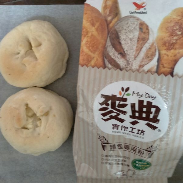 香草奶油乳酪【麥典實作工坊麵包專用粉】：YO YO 一起做