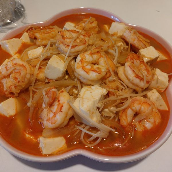 鮮蝦豆腐煲（影片） : Mindy Hong一起做