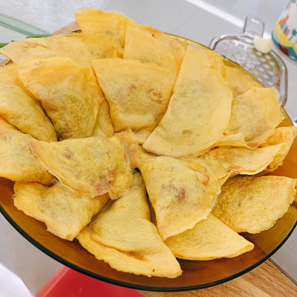 手工蛋餃 : 粉雨一起做