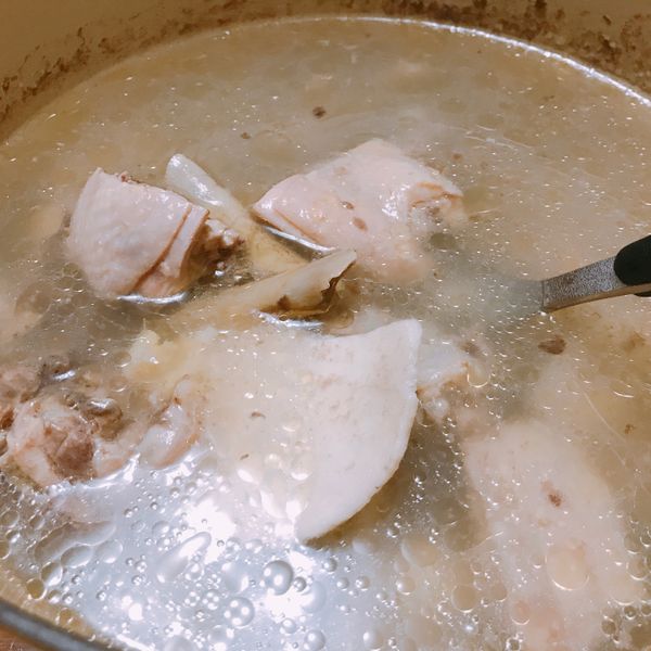 四神燉雞湯:Helen 一起做