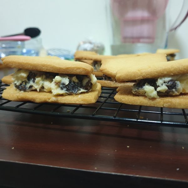 蘭姆葡萄餅乾 (附影片) : 來幫他一起做