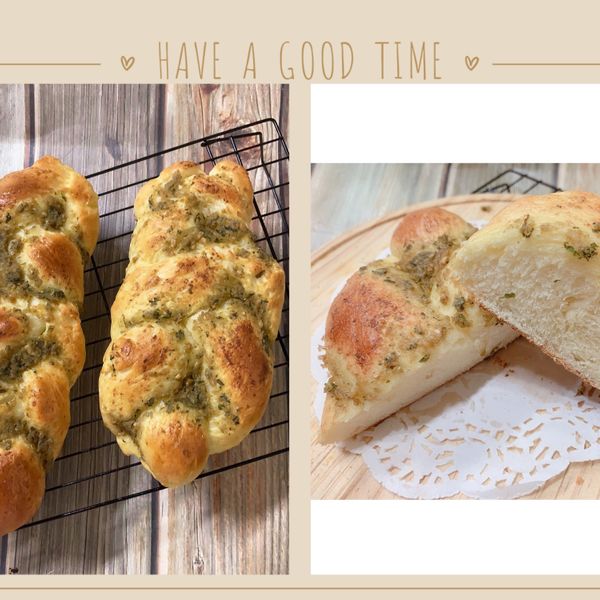 奶油香蒜麵包
簡易。家常烘焙。早餐 : Ching  Yun一起做