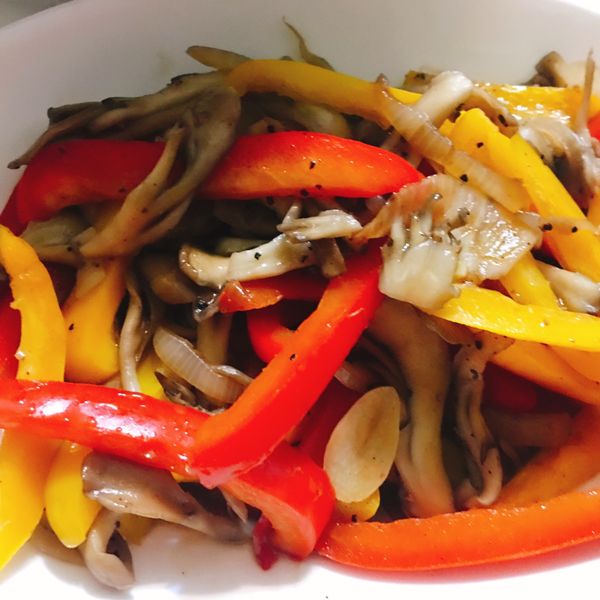 塔香黑胡椒舞菇-【好菇道營養料理】：Lo Alisa 一起做