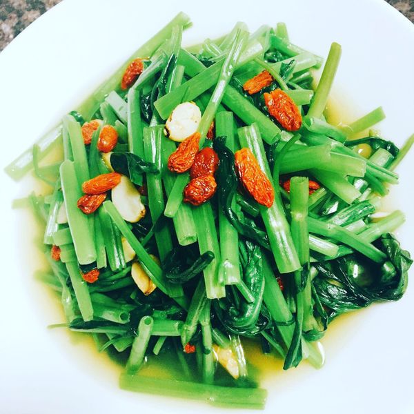 清炒空心菜 : Pei-Hua Sheng一起做