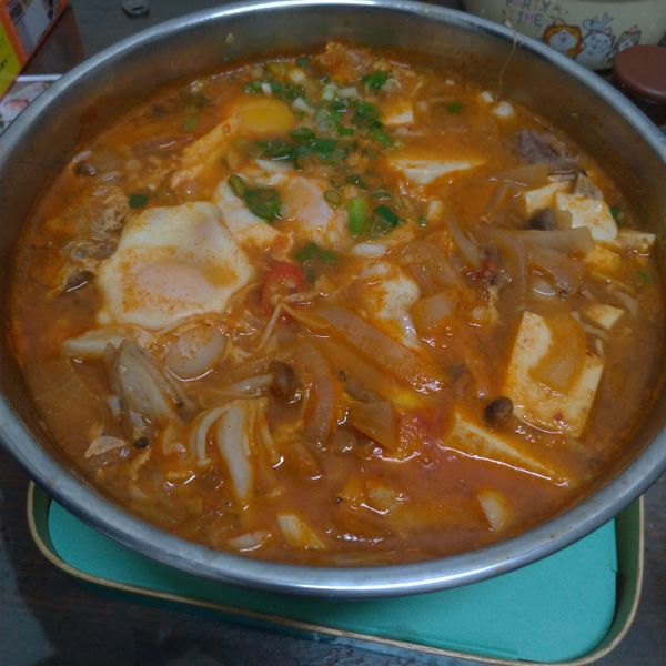 韓式泡菜牛肉豆腐鍋:林昭 一起做