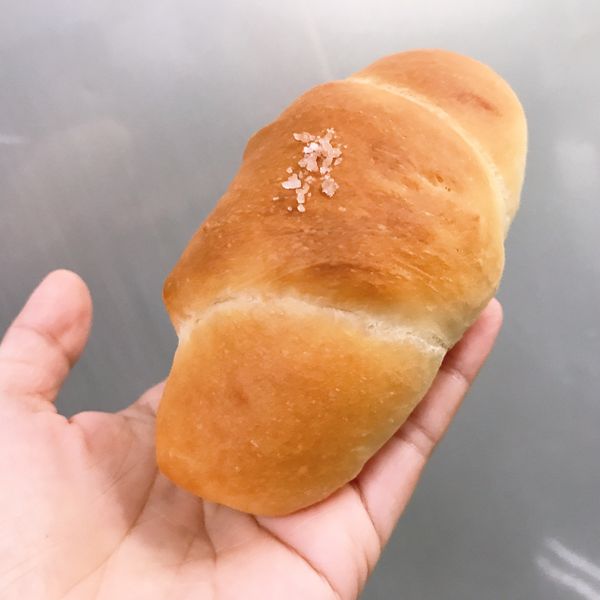 鹽可頌（海鹽奶油捲） : 姆久一起做