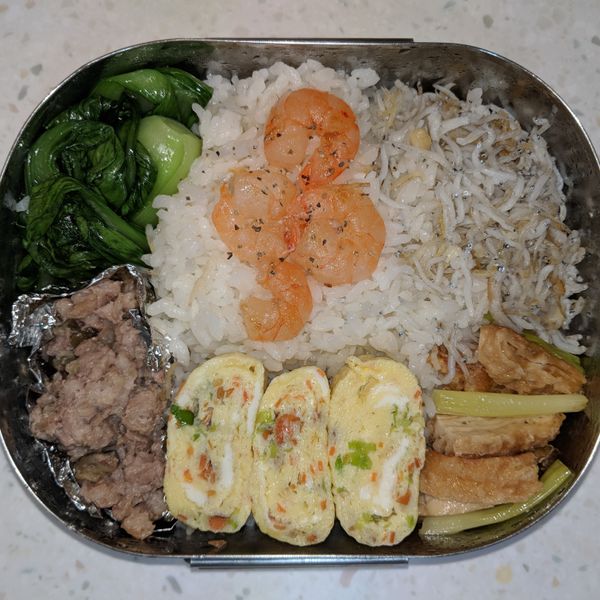 韓式雞蛋捲~(平底鍋煎法) : Betty Cheng一起做