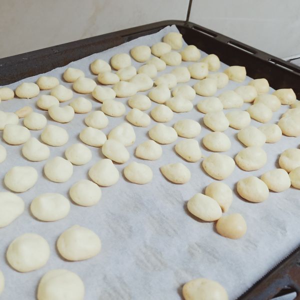 【寶寶食譜】無油雞蛋餅乾 : 張小欣一起做