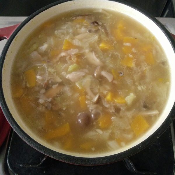 暖心顧胃《南瓜高麗菜粥》：akira 一起做