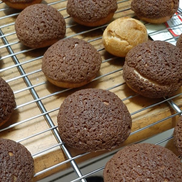 波蘿酥皮泡芙 : Little Fish Chen一起做